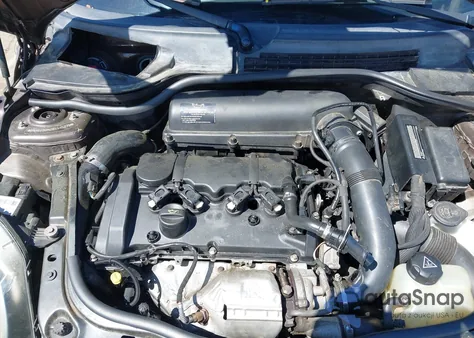 2011 Mini Cooper S z USA, uszkodzony, nr VIN WMWSV3C52BTY15379